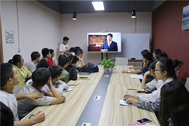 【传递正能量】与祖国共奋进 不忘初心跟党走