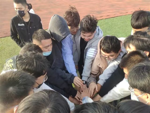 【完满团支部】秋日携伴 动御霜秋——0638太阳集团官网通信2203班完满团支部活动