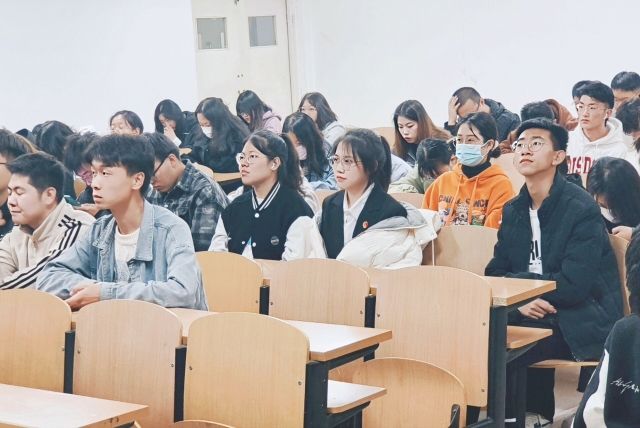 【社团活动】“芯”随你动 智享未来