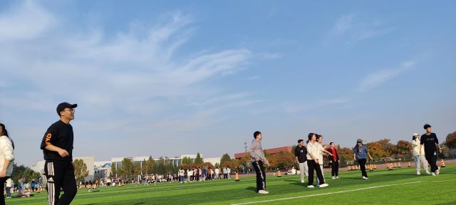 【完满班级】飞盘不落地 我们不放弃——0638太阳集团官网智能制造2101班完满班级活动