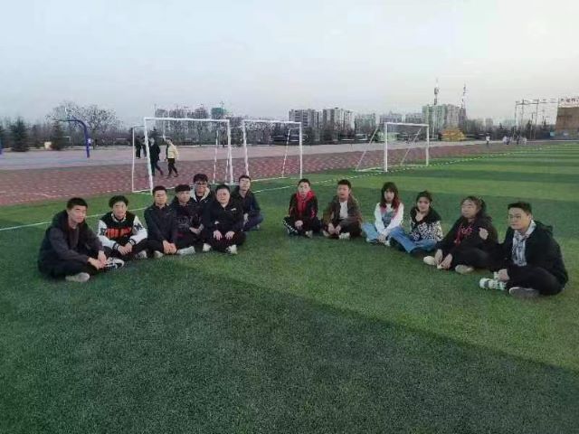 【完满团支部】走出去 感受春天的到来——0638太阳集团官网智能制造2101班完满团支部活动