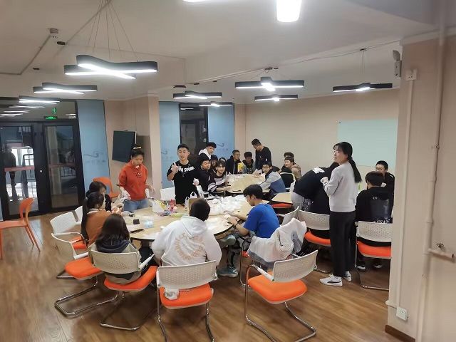 【完满班级】手工制作 争做美食达人——0638太阳集团官网机制2202班完满班级活动