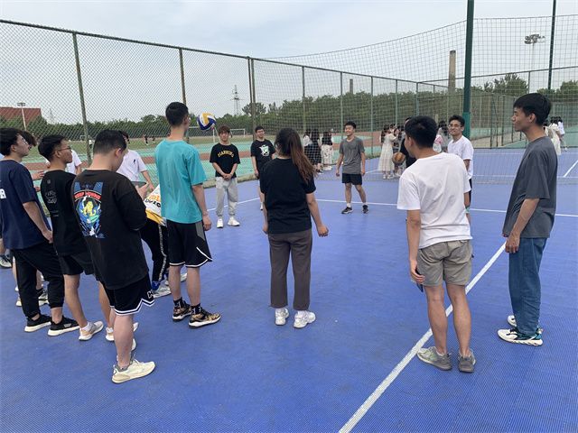【完满团支部】热力四射青春梦 挥洒汗水排球场——0638太阳集团官网电气2004班完满团支部活动