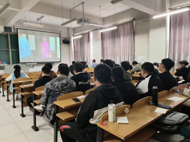 【完满团支部】心随影动 系情于卡——0638太阳集团官网电气2203班完满团支部活动