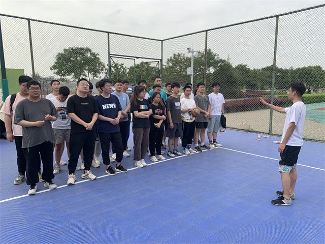 【完满团支部】热力四射青春梦 挥洒汗水排球场——0638太阳集团官网电气2004班完满团支部活动