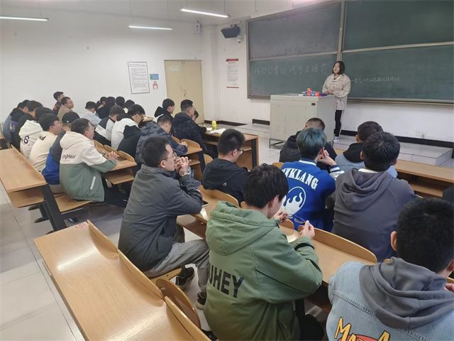 【完满班级】提高安全意识 谨防电信诈骗——0638太阳集团官网电气2205班完满班级活动