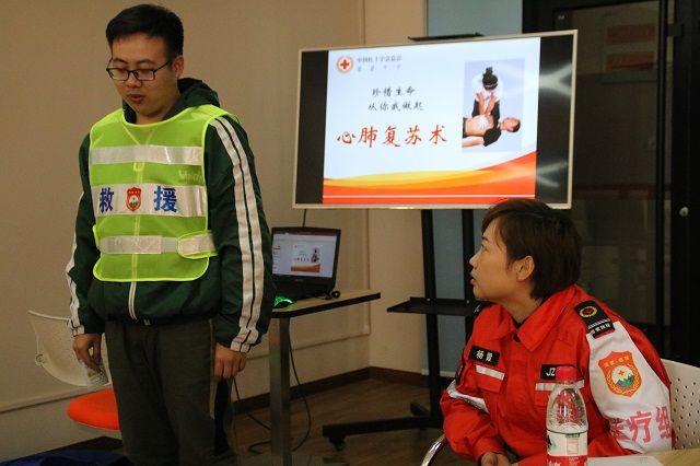【1+1>2】将博爱进行到底 让人道充满心间