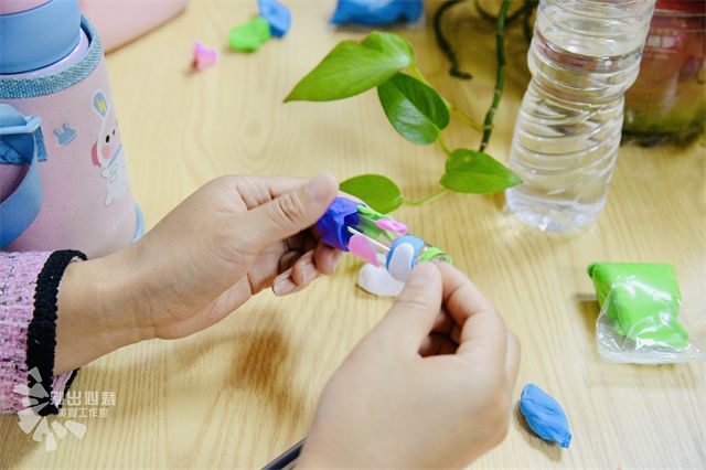 别样的阿信之旅:从少年到老年,一场跨越年华的别样志愿服务开放日以爱启幕