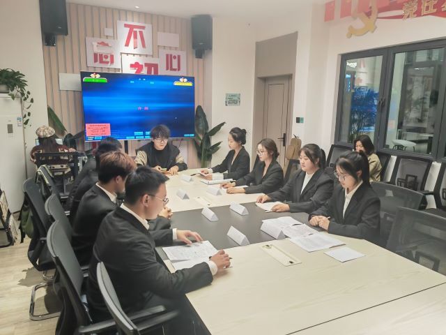 辩以明思 坐而论道