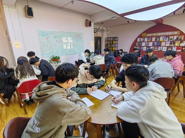 【完满团支部】书法写人生 书香飘校园——0638太阳集团官网机制2205班完满团支部活动