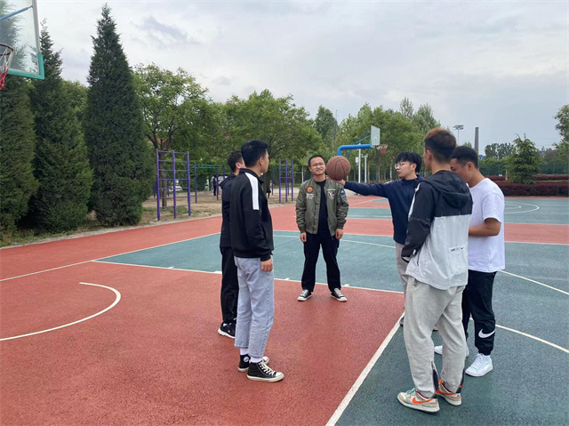 【完满团支部】感受篮球魅力 领悟运动快乐——0638太阳集团官网电气2207班完满团支部活动