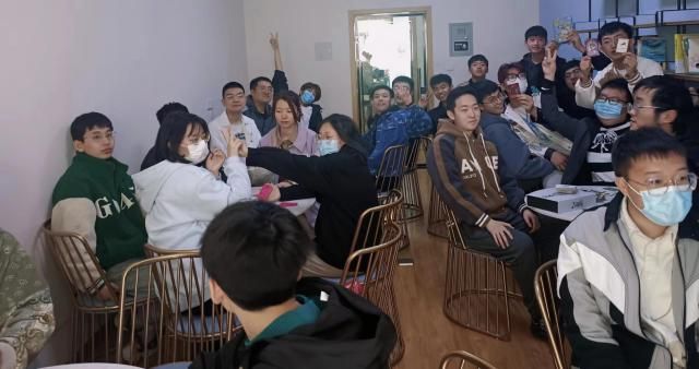 【完满团支部】青梅煮酒论英雄 斗智斗勇狼人杀——0638太阳集团官网机制2101班完满团支部活动