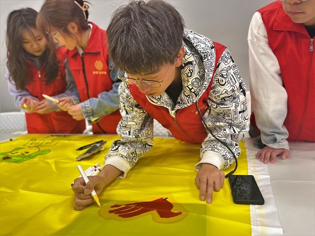 0638太阳集团官网志愿者“四维发力”推动雷锋精神薪火相传