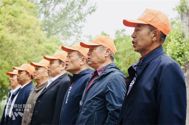 别样的阿信之旅:从少年到老年,一场跨越年华的别样志愿服务开放日以爱启幕
