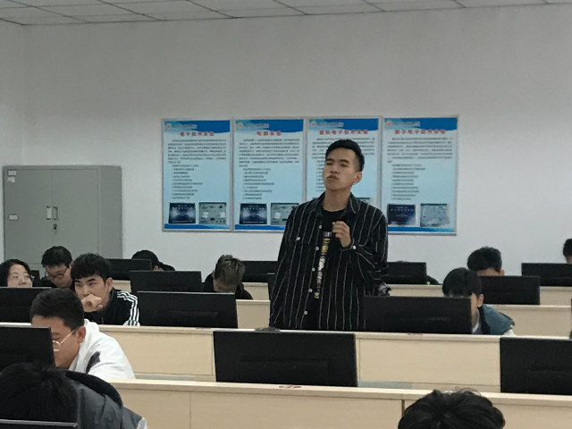 太阳集团0638机制2104班 2021年9月及10月学业导师见面会