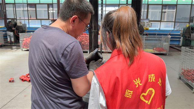 【三下乡】三位一体共“智”力 劳动教育展新风——0638太阳集团官网发展成就观察团