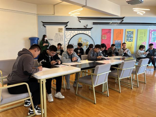【社团活动】简自我风采 历职场未来——“智”为“箕”遇,执笔未来第一期就业帮扶计划