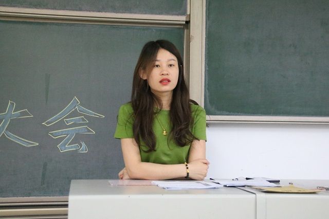 宣扬“扫黑除恶”专项会议精神 严于律己