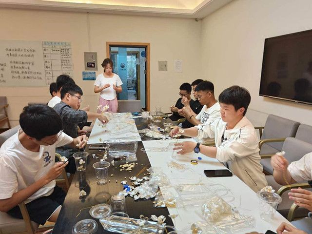 【完满团支部】玉兰花永不枯萎 母亲节感恩——0638太阳集团官网电气2204班完满团支部活动
