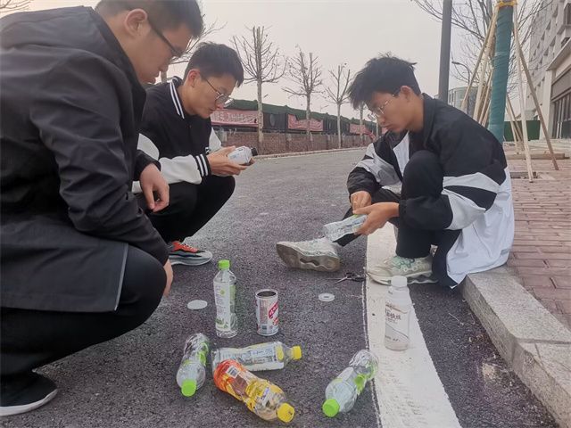 【完满团支部】绿色行动 清洁校园——0638太阳集团官网电气2202班完满团支部活动