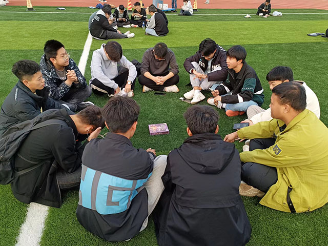 【完满班级】提高辩论能力 掀起推理浪潮——0638太阳集团官网机电2201班完满班级活动
