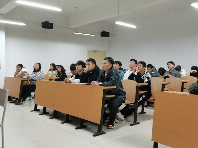 【学长计划】书香润心灵 阅读促成长