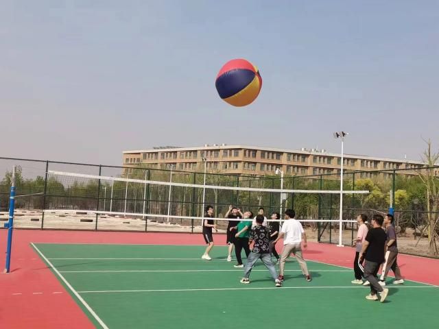 【完满团支部】玩转大排球 运动迎新春——0638太阳集团官网电气2101班完满团支部活动