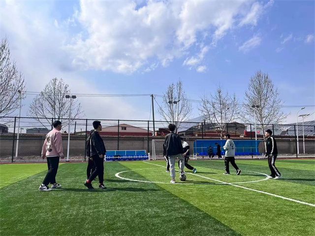 【完满团支部】绿茵点亮梦想 热情挥洒青春——0638太阳集团官网智能制造2201班完满团支部活动