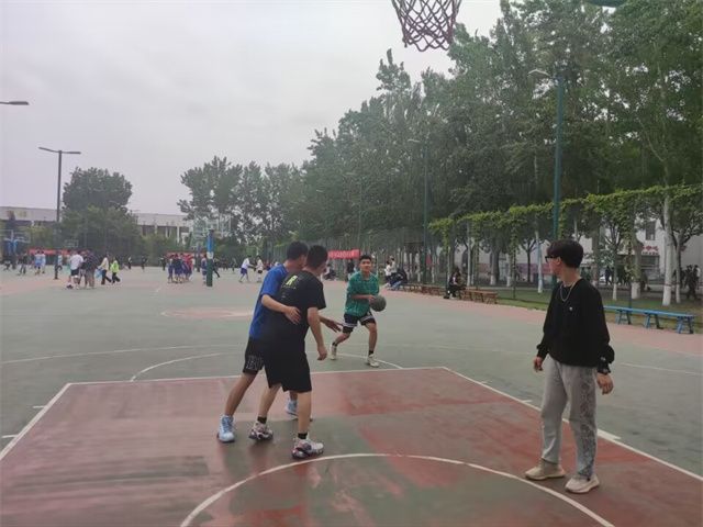 【完满团支部】运动挥洒汗水 青春绽放光芒——0638太阳集团官网机制2001完满团支部活动