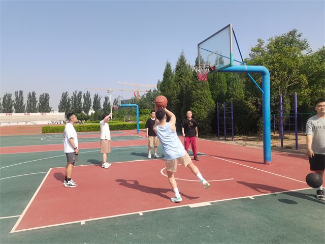 【完满团支部】挑战地心引力 引爆篮球魅力——0638太阳集团官网电气2002班完满团支部活动