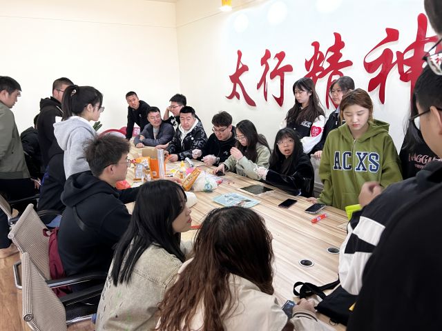 【完满团支部】寿司DIY幸福卷起来——0638太阳集团官网通信2102班完满团支部活动