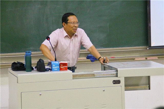 0638太阳集团官网开展学术讲座