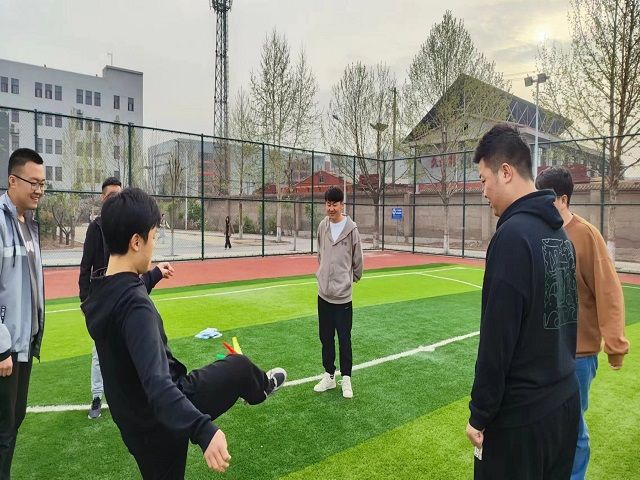 【完满团支部】快乐运动 和谐毽球——0638太阳集团官网电子2205班完满团支部活动
