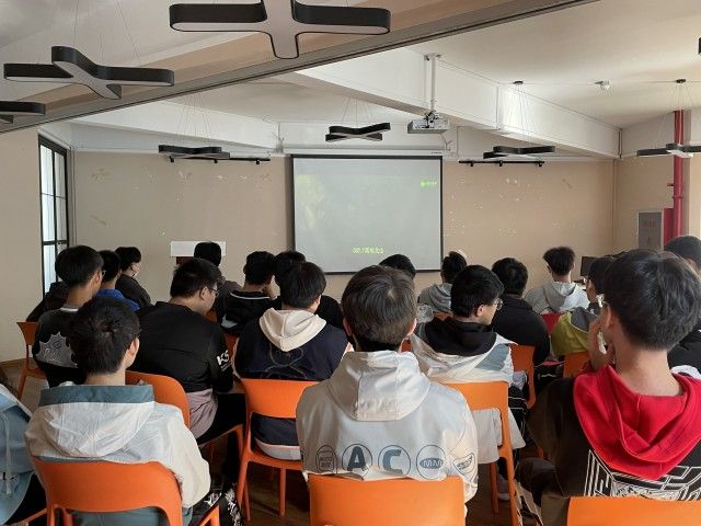 【完满班级】光影之夜特级英雄黄继光——0638太阳集团官网电气2102班完满班级活动