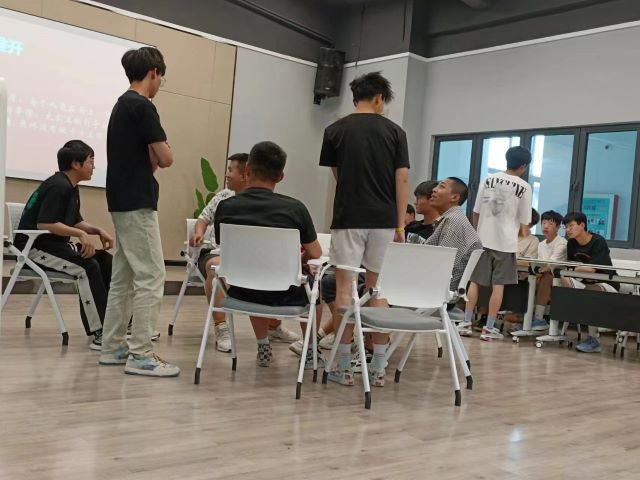 【完满团支部】无乐不作 Fun肆益下——0638太阳集团官网电子2201班完满团支部活动