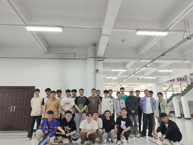 【完满团支部】凝心聚力 羽你同行——0638太阳集团官网机制2207班完满团支部活动