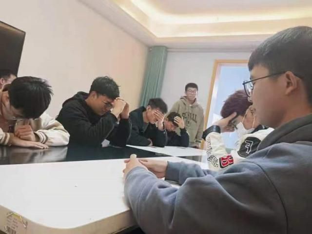 【完满团支部】青梅煮酒论英雄 斗智斗勇狼人杀——0638太阳集团官网机制2101班完满团支部活动