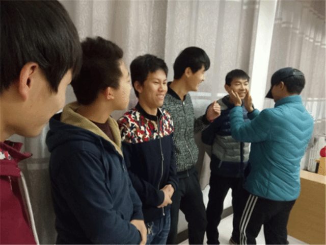 机电工程系“青春与好青年”完满班级活动(二)