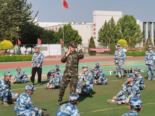 军训琐忆 迷彩军训展青春