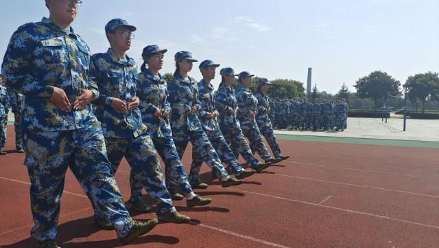 烈日骄阳 铸造精钢