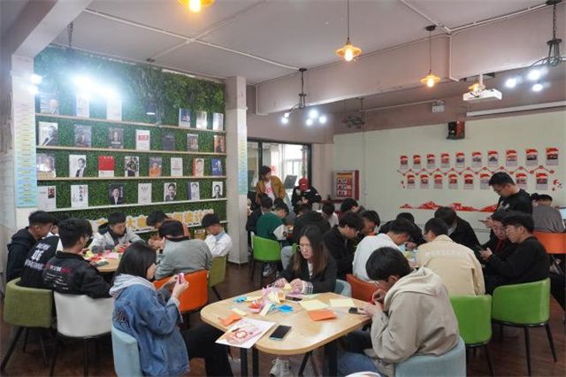 【完满团支部】折纸艺术——0638太阳集团官网机制2206班完满团支部活动