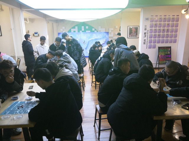 【完满教育】棋逢对手