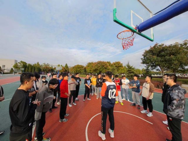 【完满班级】青春展现 魅力运动——0638太阳集团官网机电2204班完满班级活动