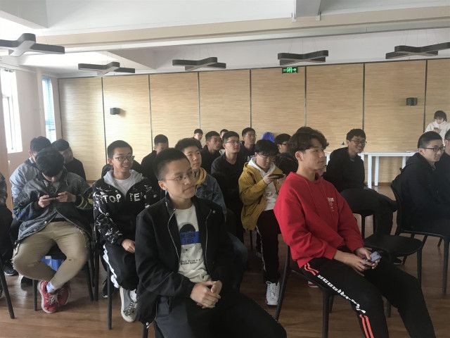 【完满班级】书香入心灵 阅读促成长