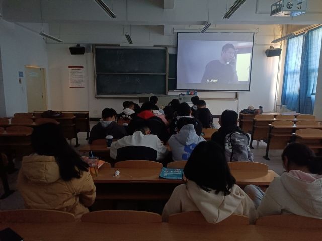 【完满班级】诈骗人人防,不贪不恋不上当